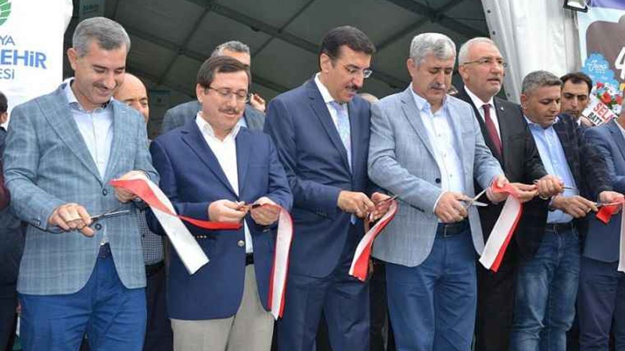 "Yöresel Ürünler" Fuarı Açıldı