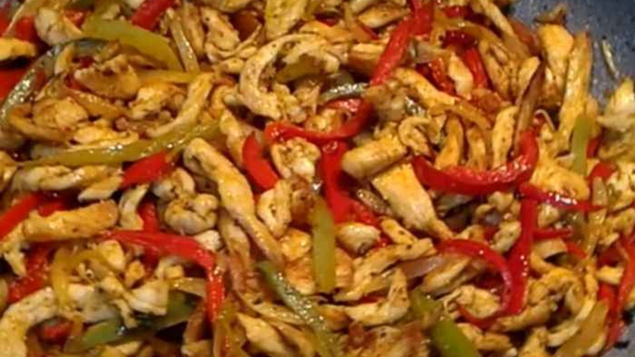 Son Günlerin Modası Airfryer'da Sebzeli Tavuk Sote Tarifi