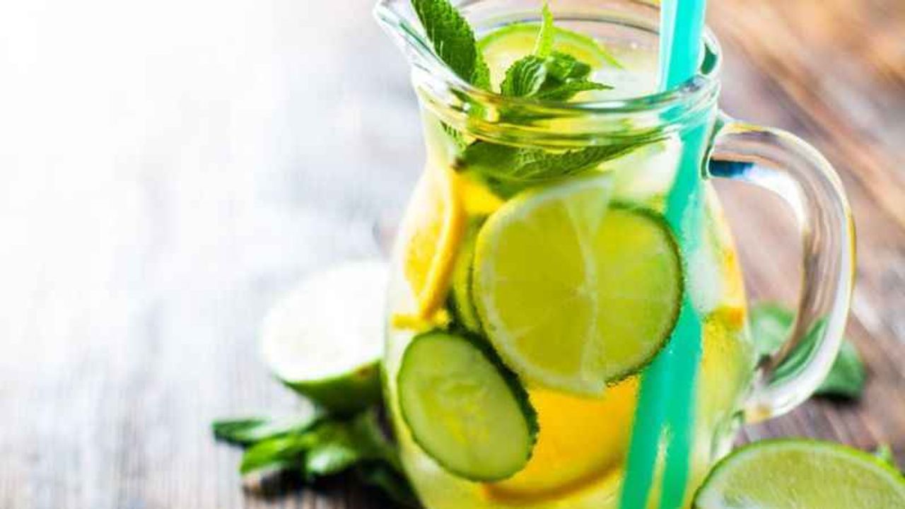 Zencefil ve Limon İle Zayıflatan Detoks Suyu tarifi