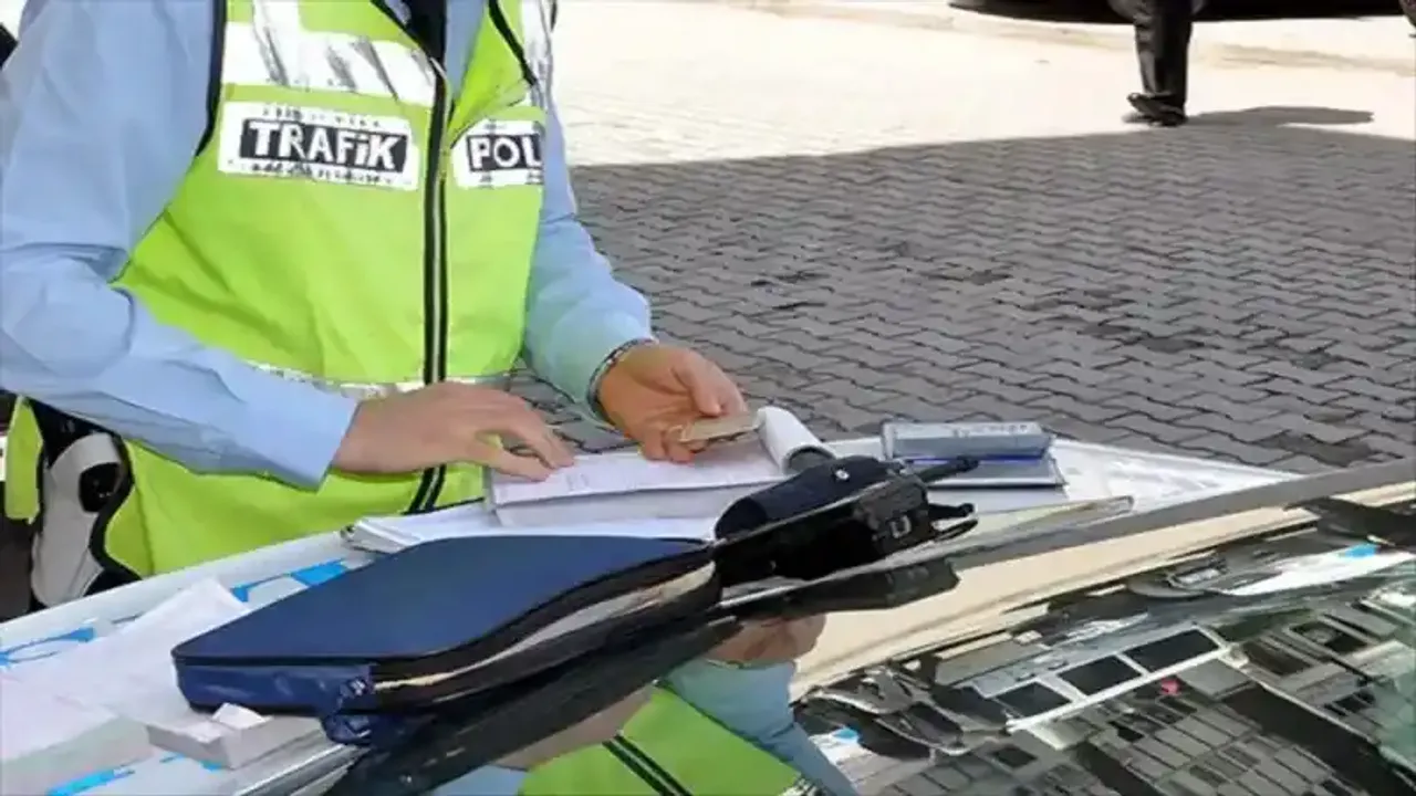 Bu Cezalar Can Yakacak! 2024 Güncel Trafik Cezası Ücret Listesi