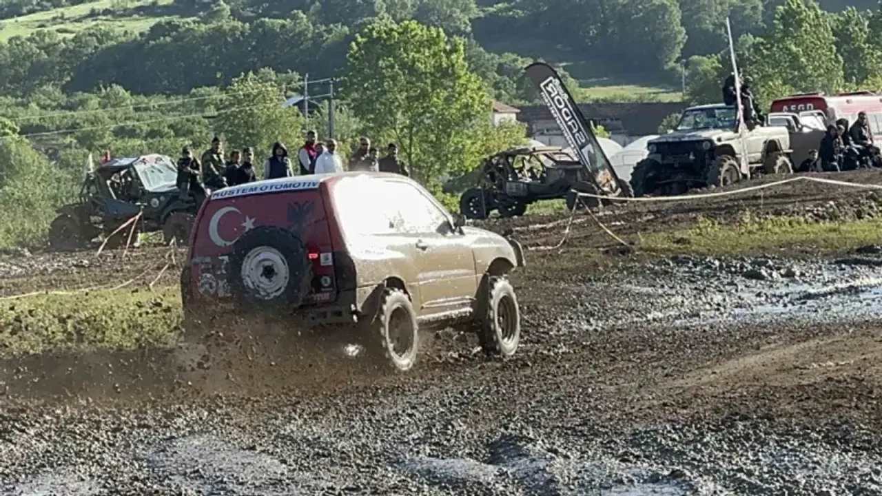 Off-road yarışları nefesleri kesti