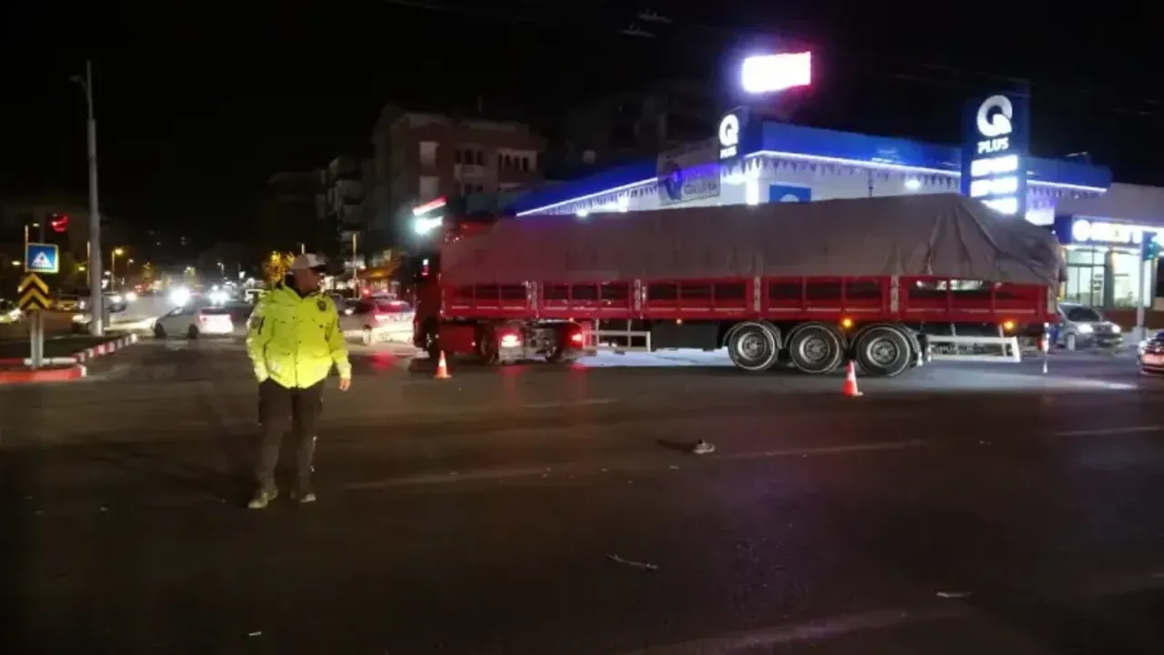 23 yaşındaki genç feci şekilde öldü: Sürücü kaçtı