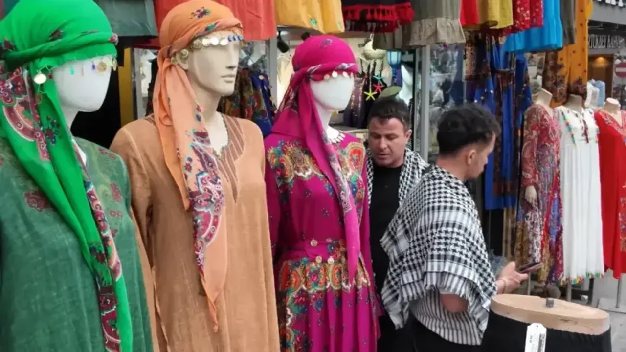 Mardin esnafı bayramda şenlendi