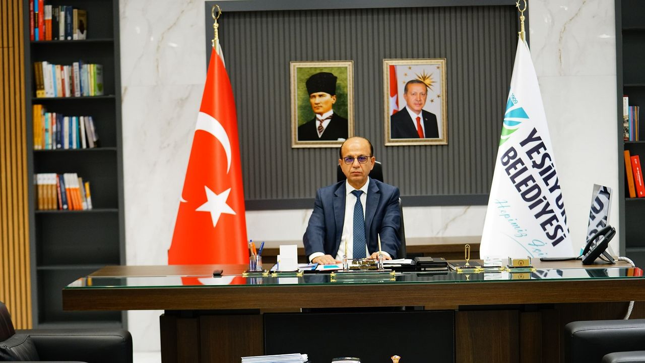 Başkan Geçit: "Cumhuriyet, tarihimizin en kapsamlı çağdaşlaşma hamlesidir"
