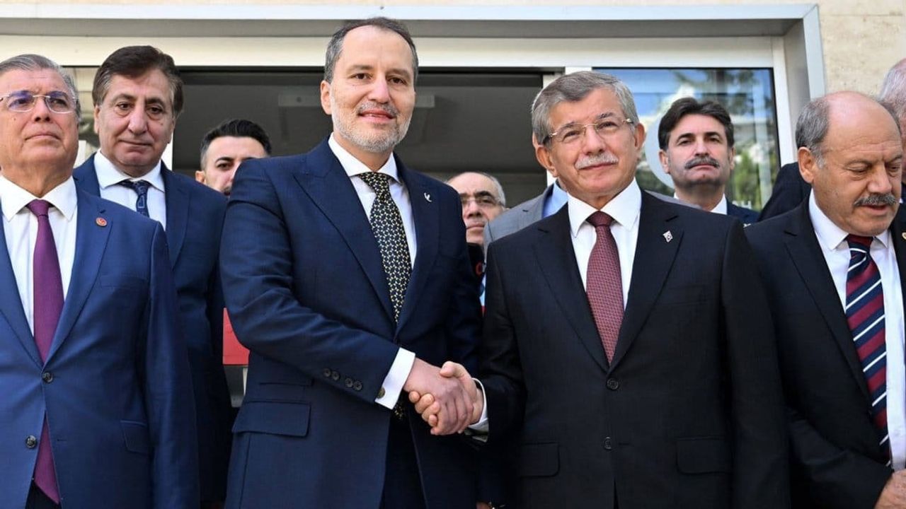 Erbakan ve Davutoğlu’ndan Kritik Buluşma: Siyasi Gelişmeler Masada!