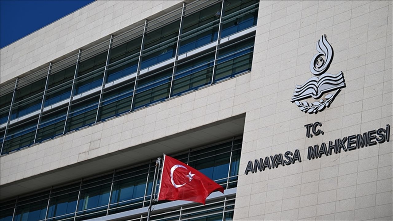 AYM’den Önemli Karar: Aile Hayatına Saygı Hakkı İhlali Tespit Edildi