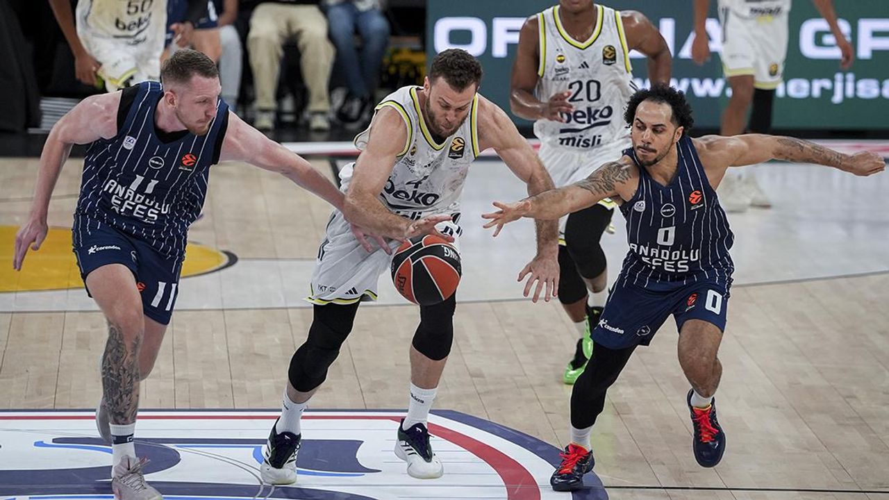 Derbinin galibi Fenerbahçe Beko
