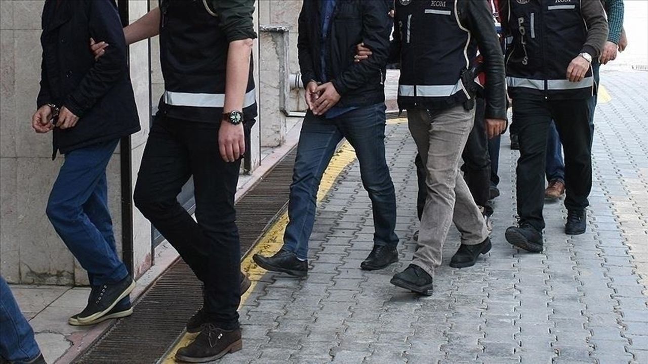Elazığ, Gaziantep,11 ilde FETÖ/PDY operasyonunda 22 zanlı yakalandı