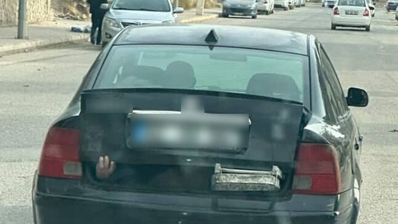 Adıyaman'da bagajdan çıkan el görenleri şaşırttı