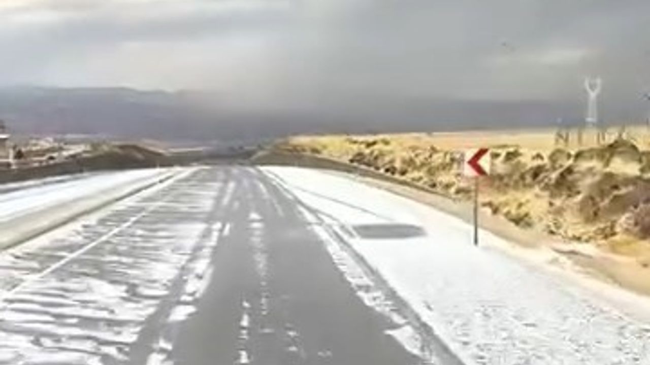 Elazığ’da dolu yağışı