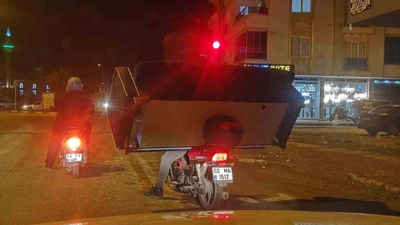 Motosikletle koltuk taşıdı, cezası kaçınılmaz oldu