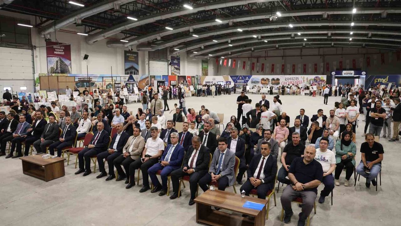 Elazığ’da Sergilenen Projeler Ziyaretçilerden Tam Not Aldı