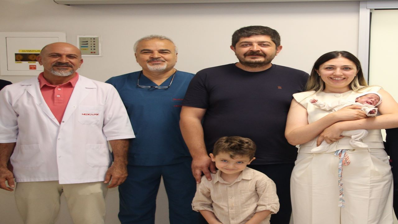 Hayata 830 Gramla Tutundu! 144 Gün Sonra Ailesine Kavuştu