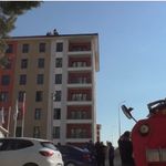 Malatya’da TOKİ Konutlarında Ücretlerini Alamayan 8 İşçi Çatıya Çıktı!