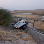 Adıyaman’da Korkutan Kaza! Otomobil Şarampole Yuvarlandı