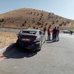 Malatya'da İki Otomobil Çarpıştı: 8 Kişi Hastanelik Oldu