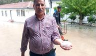 Malatya’da Dolu Yağışı Hayatı Olumsuz Etkiledi, Kayısı Üreticileri Endişeli