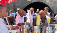 Diyarbakır'da Yıllardır Süren Cuma Geleneği Gönülleri Isıtıyor