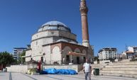 İlahi Aşkın Peşinde Yollara Düştü: Giresun’dan Kabe’ye Yürüyor