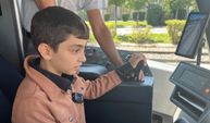 13 Yaşındaki Miraç'ın Tramvay Hayali Gerçeğe Dönüştü! Unutamayacağı Deneyim Yaşadı