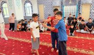 Çocukları camiye çeken farklı uygulama: İkramlar “Cami Market”ten