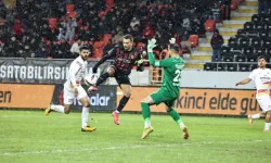 YMS'nin genç eldiveni dikkat çekiyor