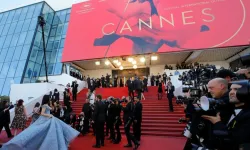 Cannes Film Festivali Bugün Başladı: Kırmızı Halıda Şıklık Savaşına Sıkı Kurallar!