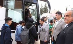 Adıyaman'da depremde ebeveynlerini kaybeden çocuklara moral gezisi