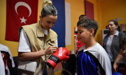 Olimpiyat boksörü Hatice Akbaş'tan ilham veren buluşma