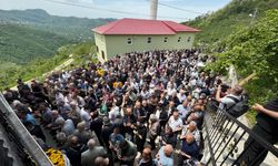 Okulda vurulan 2 kız kardeş yan yana toprağa verildi!