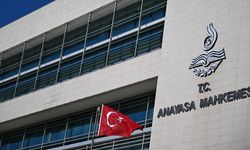 Avukatlara Verilen Kınama Cezası İptal Yolunda: Anayasa Mahkemesi’nden Kritik Karar