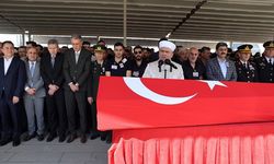 Küçük Eller Babalarının Tabutuna Dokundu… Şehit Polat’a Hüzünlü Veda