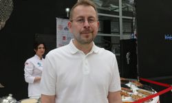 Şef Ömür Akkor, Malatya'da Arapgir mor reyhan şerbeti yapımına katıldı