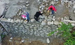 Büyükşehir'den Güvenli Yol İçin Taş Duvar Hamlesi