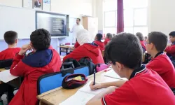 MEB’den Sürpriz Karar: O Dersin Adı Değişti, Tüm Sınıflara Geliyor!