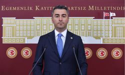 Cem Avşar’dan Deprem Eleştirisi: “Söz tükendi, artık icraat zamanı!”