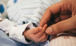 Evlilik kredisine yeni destek! Doğum yapanların borcu silinebilir
