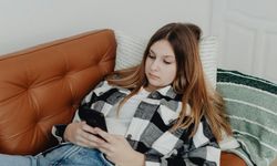 Ergen Kızlarda Depresyon Neden Daha Yaygın?