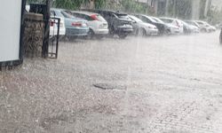Malatya’da bardaktan boşanırcasına yağdı!