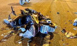 Malatya-Elazığ yolunda römork altına giren motosiklet hurdaya döndü!