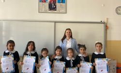 Malatya'da 5 bin 400 öğrenci karnesini Filistin'li kardeşleriyle paylaştı