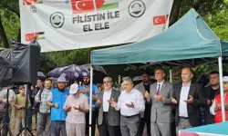 Yağmura rağmen Filistin için tek yürek oldular