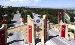 Atatürk Üniversitesinde lisansüstü başvuruları başladı: 7 bin 53 kontenjan adayları bekliyor