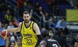 Fenerbahçe ile Beşiktaş 8 Yıl Sonra Basketbol Finalinde Tekrar Karşılaşıyor