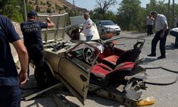 Malatya’da ikiye bölünen araçtan sağ çıktı