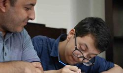 LGS’de Mucize Başarı: Sağ Gözünü Kaybetti, Türkiye Birincisi Oldu