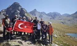 Ağrı farkındalığı için Kaçkar'a tırmandılar!