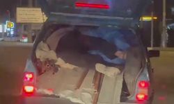 Adıyaman'da kapağı açık bagajda yük üzerinde yolculuk yaptı