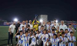 Kahta Belediyespor U-13 Takımı Adıyaman bölge şampiyonu oldu