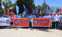 Türkiye Kamu-Sen: “Yetkilileri insaflı olmaya davet ediyoruz”